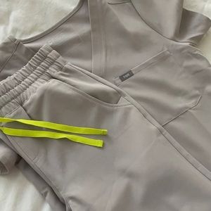 FIGS XS light gray Catarina top and Zamora joggers